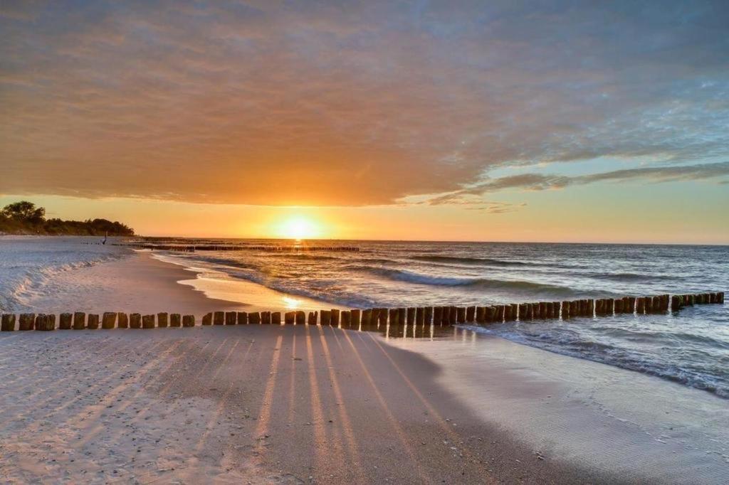 Apartamenty Sunrise Kolobrzeg Podczele Exterior foto